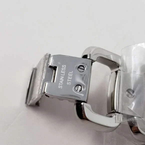 Authentic Gucci YA125404 G-Class Stainless Steel Watch - Picture 13 of 14